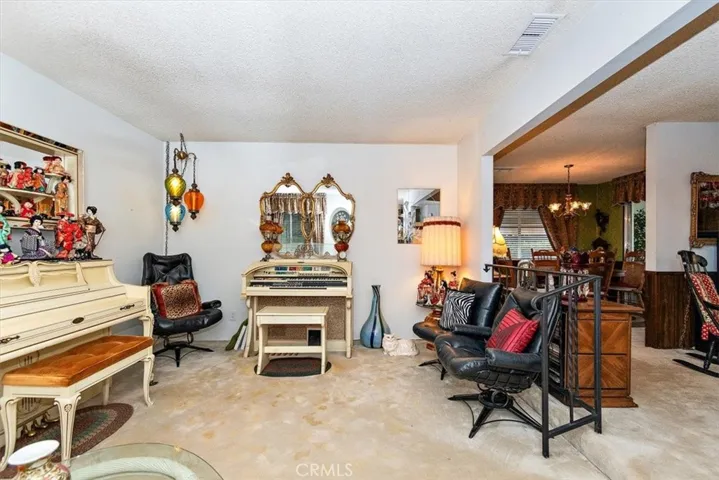 840 S Wisteria Avenue, Bloomington, California 92316