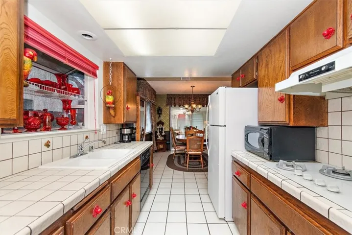 840 S Wisteria Avenue, Bloomington, California 92316