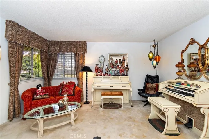 840 S Wisteria Avenue, Bloomington, California 92316