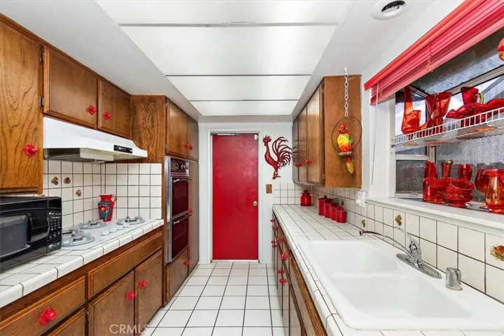 840 S Wisteria Avenue, Bloomington, California 92316