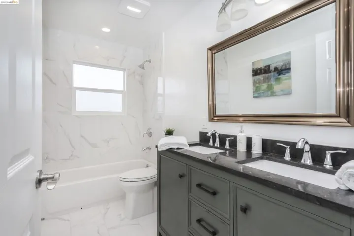 33 Oak Hill Cir, Oakland, California 94605