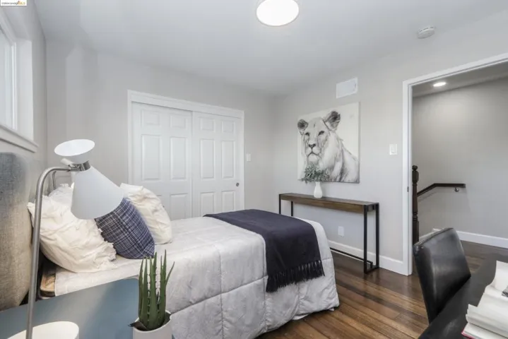 33 Oak Hill Cir, Oakland, California 94605