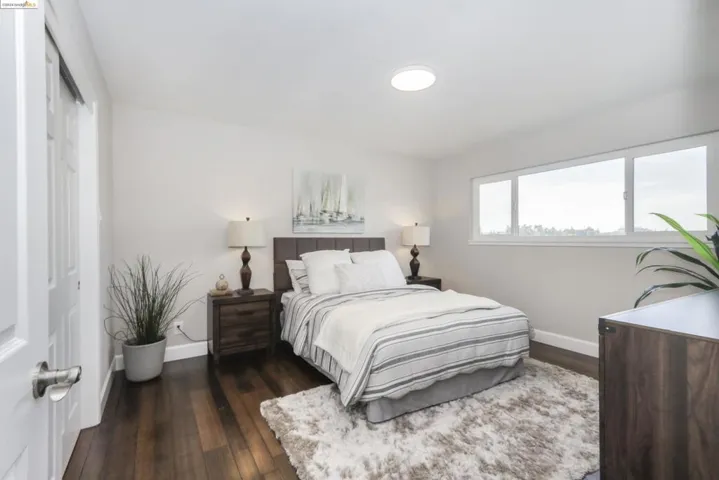 33 Oak Hill Cir, Oakland, California 94605