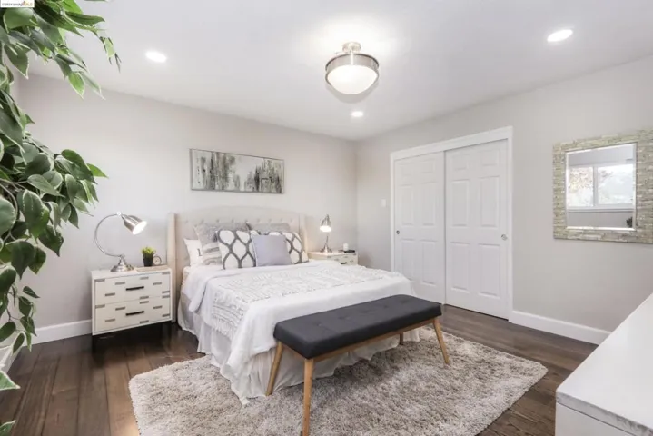 33 Oak Hill Cir, Oakland, California 94605