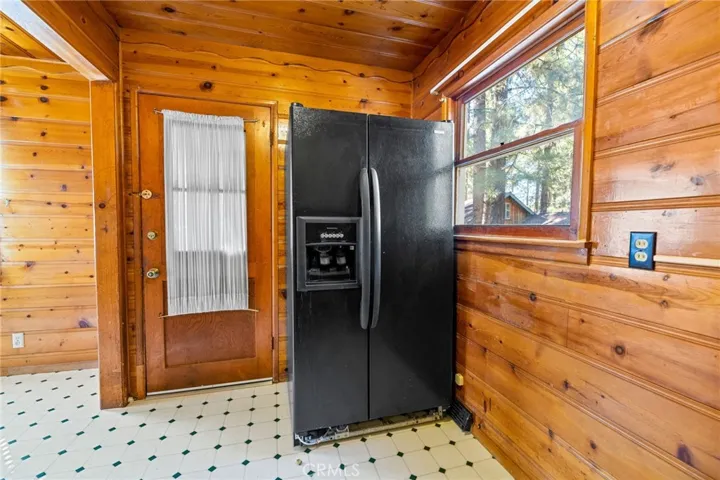 41480 Comstock Lane, Big Bear, California 92315