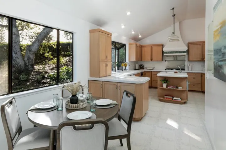 933 Laurel Glen Drive, Palo Alto, California 94304