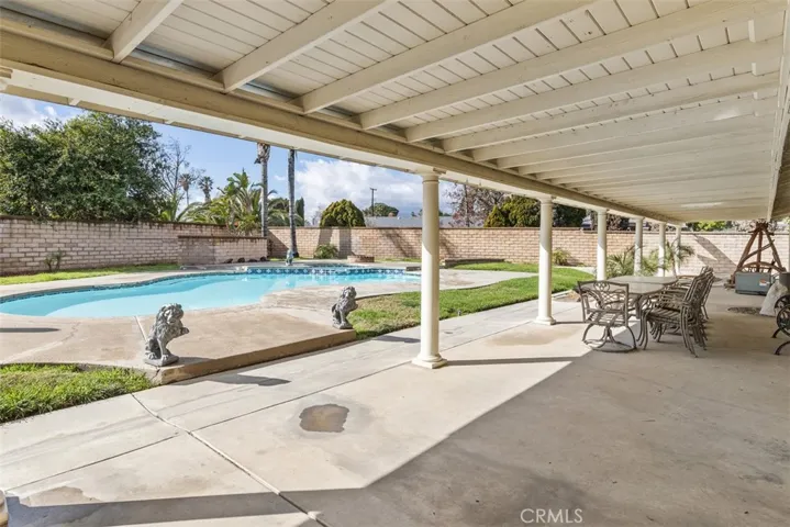 5842 Date Avenue, Rialto, California 92377