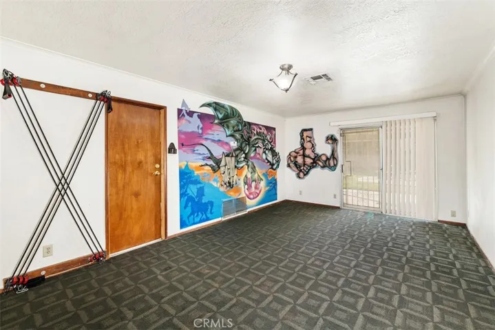 5842 Date Avenue, Rialto, California 92377