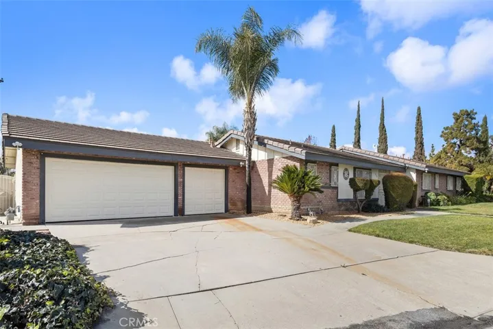 5842 Date Avenue, Rialto, California 92377