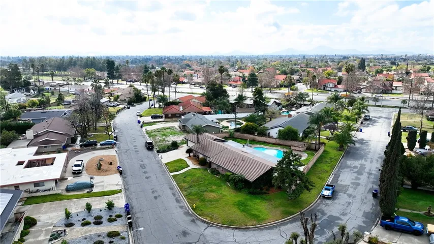 5842 Date Avenue, Rialto, California 92377