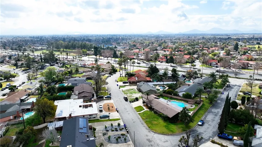 5842 Date Avenue, Rialto, California 92377