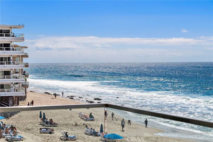 609 Sleepy Hollow Lane 8, Laguna Beach, California 92651