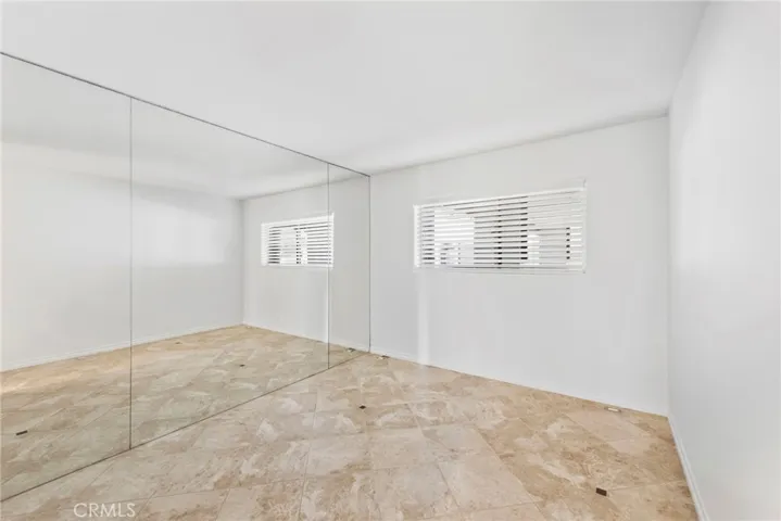 609 Sleepy Hollow Lane 8, Laguna Beach, California 92651