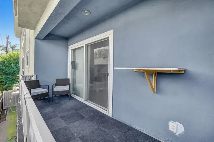 13543 Moorpark Street 8, Sherman Oaks, California 91423