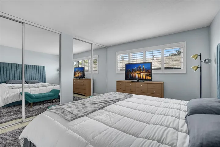 13543 Moorpark Street 8, Sherman Oaks, California 91423