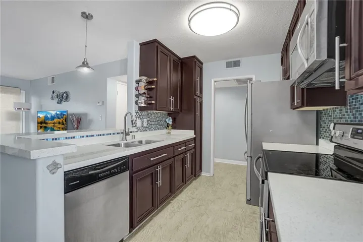 13543 Moorpark Street 8, Sherman Oaks, California 91423