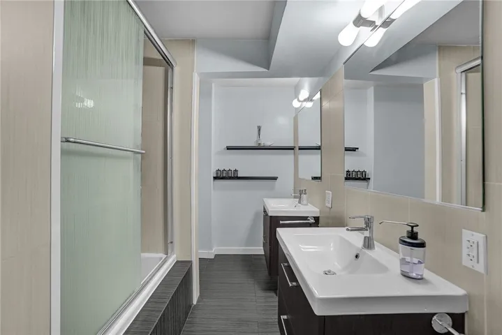 13543 Moorpark Street 8, Sherman Oaks, California 91423