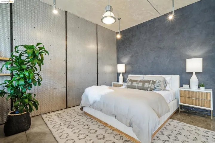 755 Folger Avenue, Berkeley, California 94710-2809
