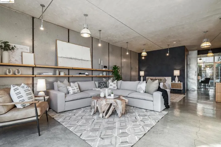 755 Folger Avenue, Berkeley, California 94710-2809