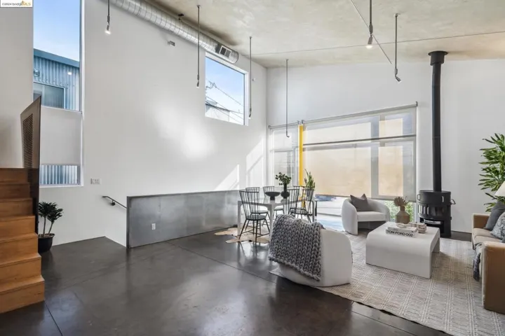 755 Folger Avenue, Berkeley, California 94710-2809