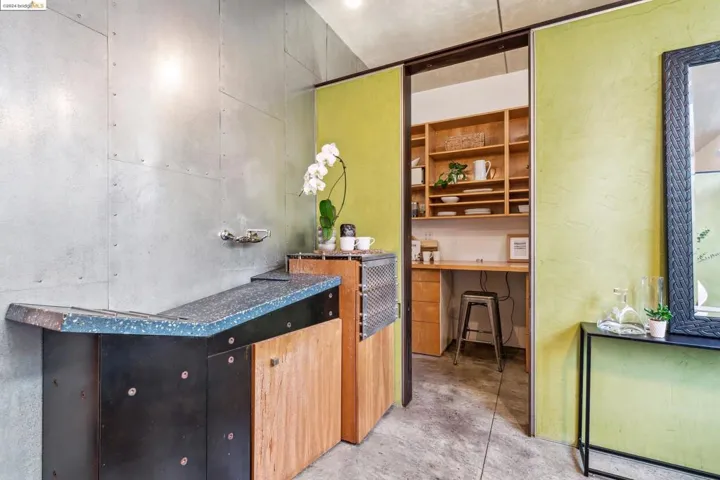 755 Folger Avenue, Berkeley, California 94710-2809