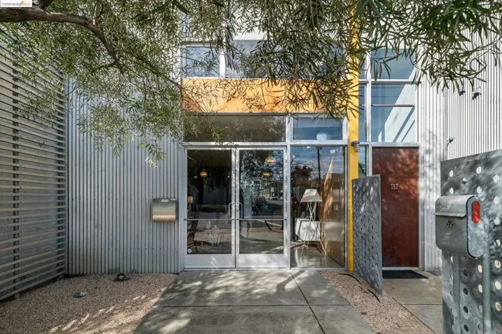 755 Folger Avenue, Berkeley, California 94710-2809