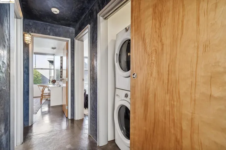 755 Folger Avenue, Berkeley, California 94710-2809