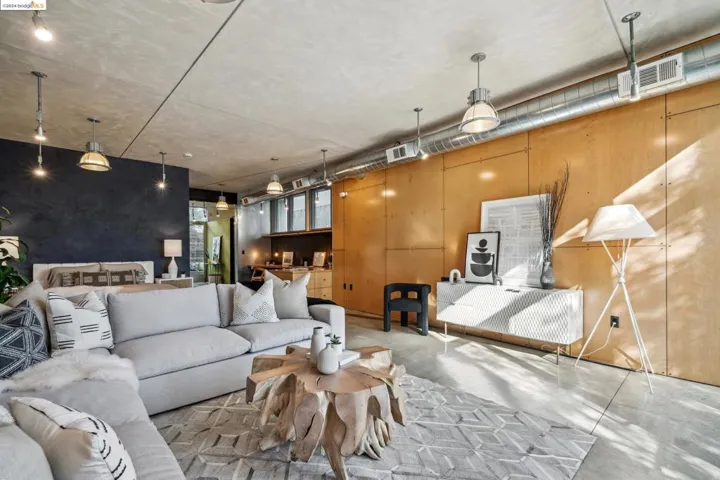 755 Folger Avenue, Berkeley, California 94710-2809