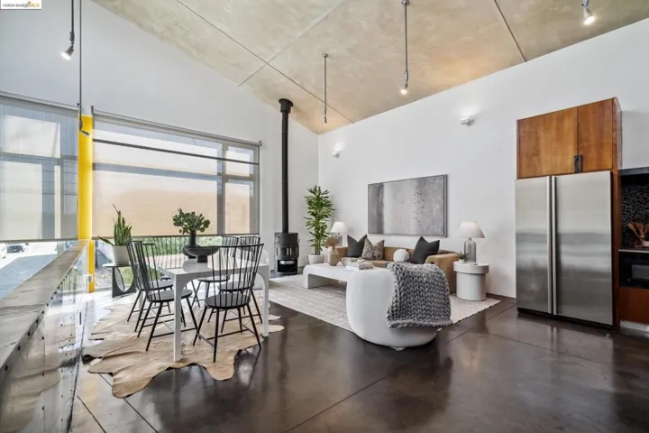 755 Folger Avenue, Berkeley, California 94710-2809