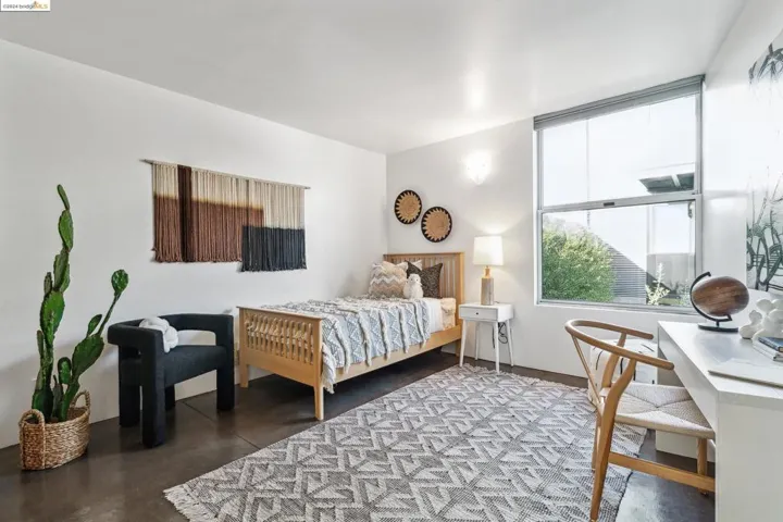755 Folger Avenue, Berkeley, California 94710-2809