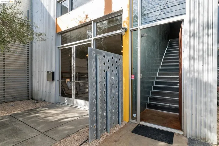755 Folger Avenue, Berkeley, California 94710-2809