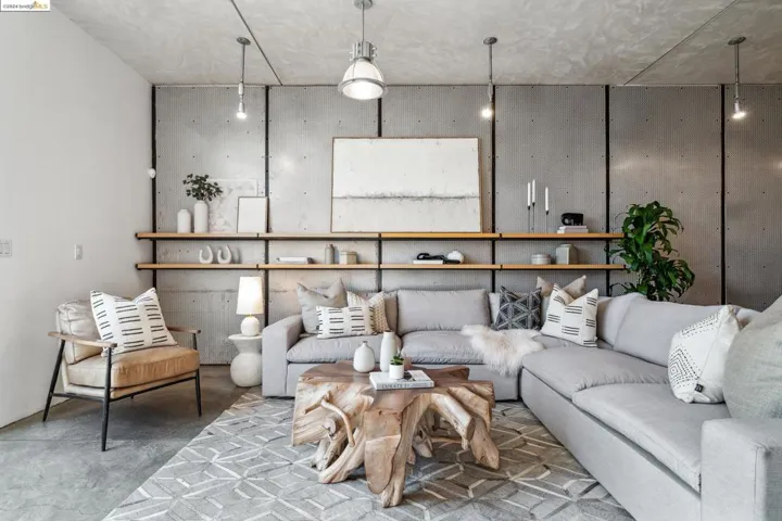 755 Folger Avenue, Berkeley, California 94710-2809