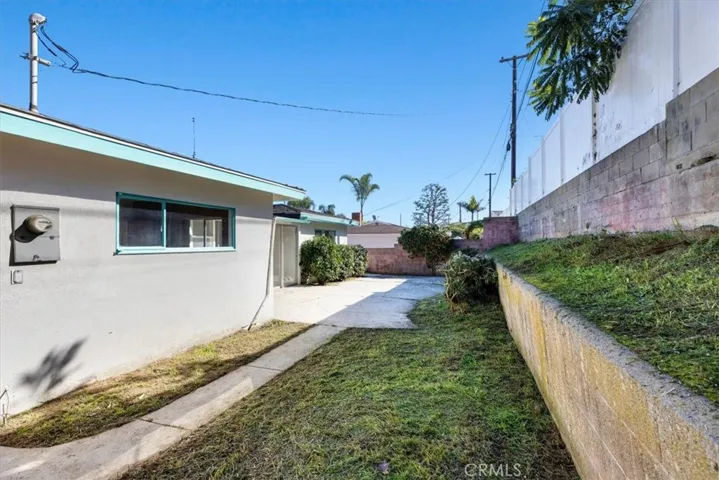 1327 S Gertruda Avenue, Redondo Beach, California 90277