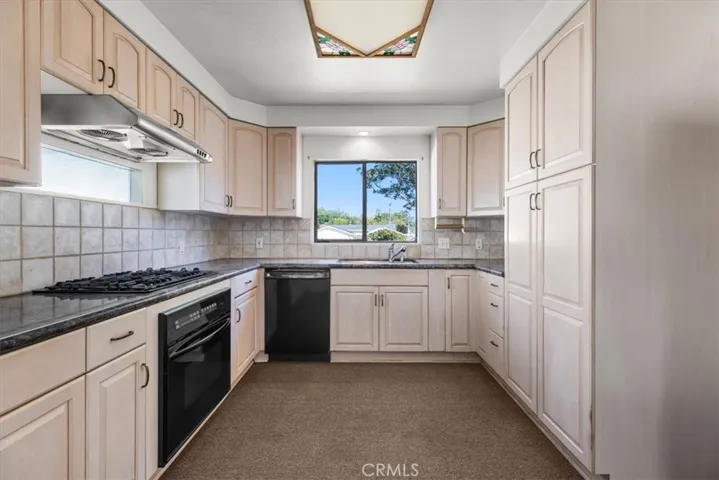 1327 S Gertruda Avenue, Redondo Beach, California 90277