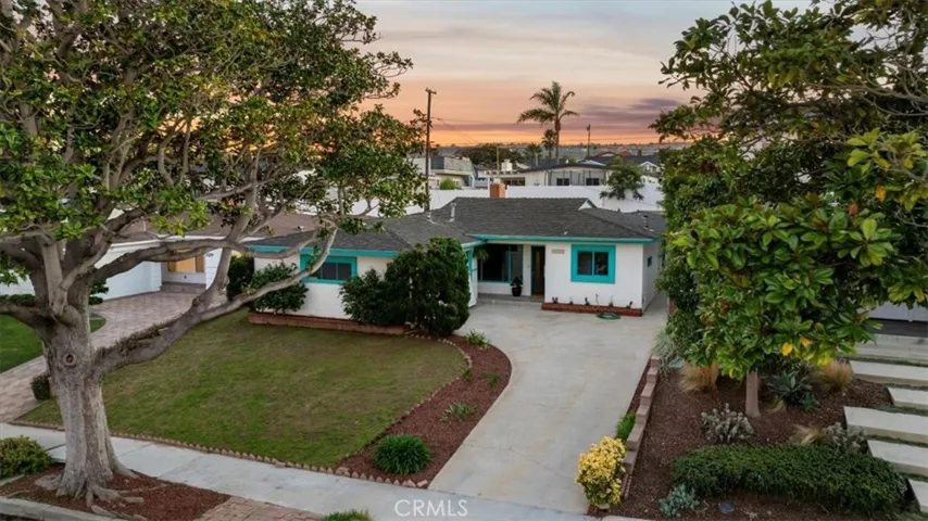 1327 S Gertruda Avenue, Redondo Beach, California 90277