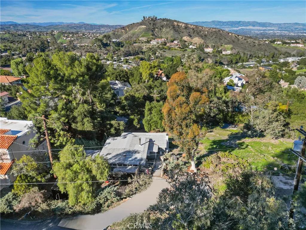 23671 Aster Trail, Calabasas, California 91302 home-pic-6