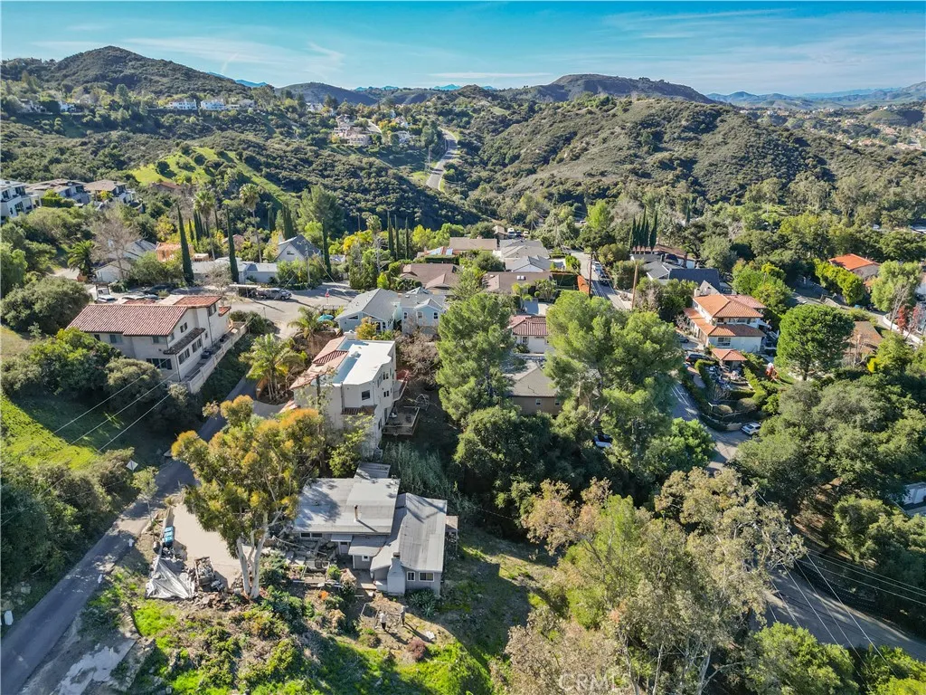 23671 Aster Trail, Calabasas, California 91302 home-pic-11