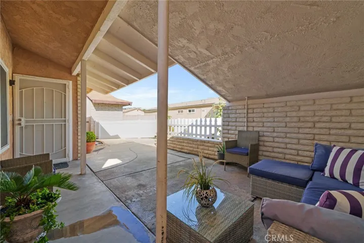 320 Magnolia Circle, Hemet, California 92543