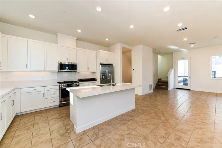 258 Sash, Irvine, California 92618