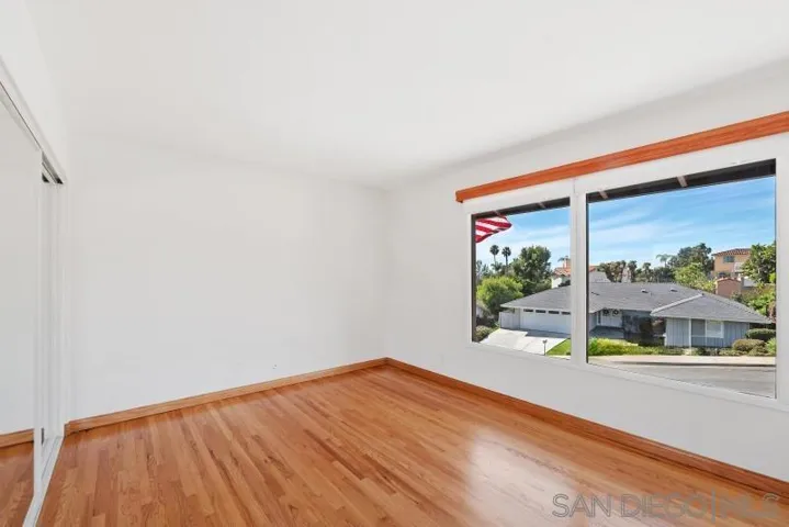 2010 Elevada St, Oceanside, California 92054
