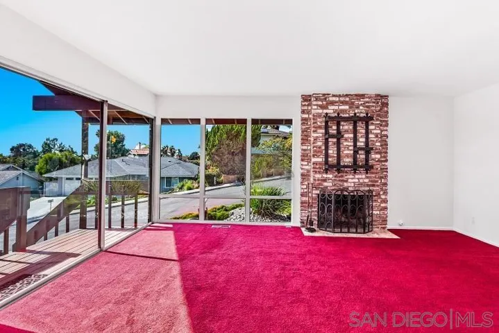 2010 Elevada St, Oceanside, California 92054