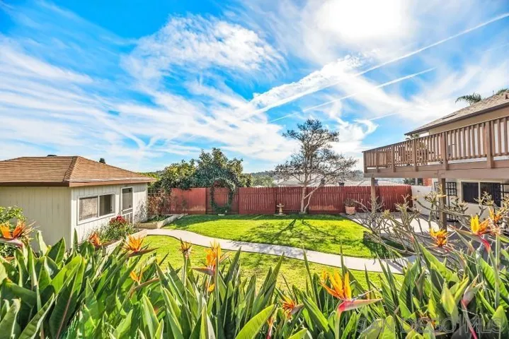 2010 Elevada St, Oceanside, California 92054