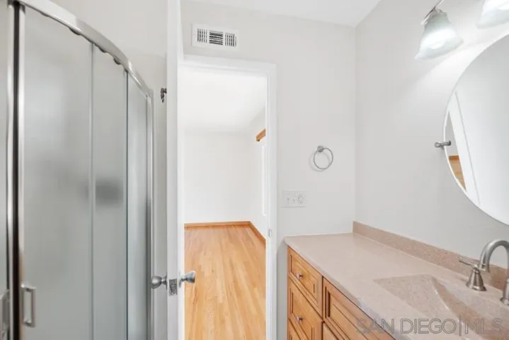 2010 Elevada St, Oceanside, California 92054