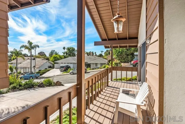 2010 Elevada St, Oceanside, California 92054