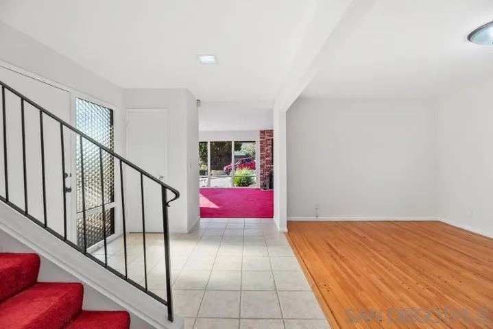 2010 Elevada St, Oceanside, California 92054