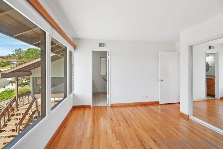 2010 Elevada St, Oceanside, California 92054