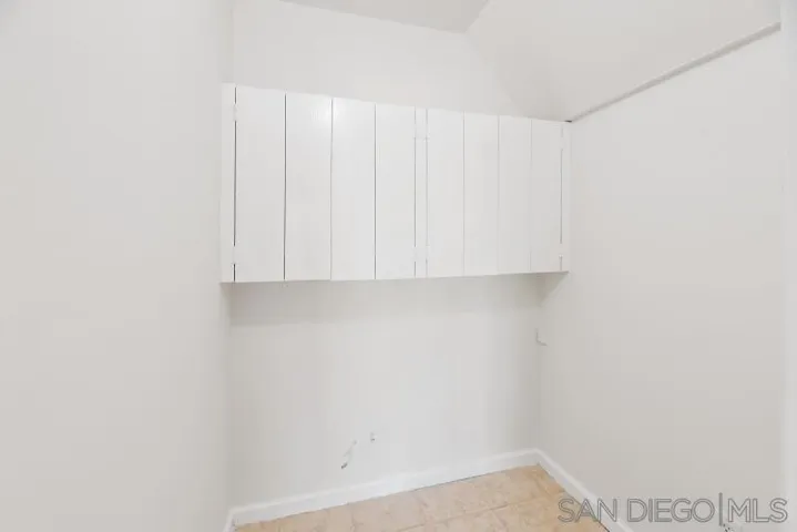 2010 Elevada St, Oceanside, California 92054