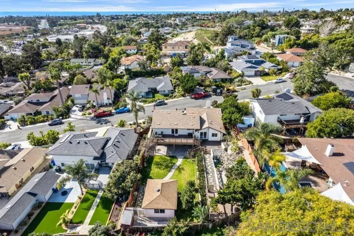 2010 Elevada St, Oceanside, California 92054