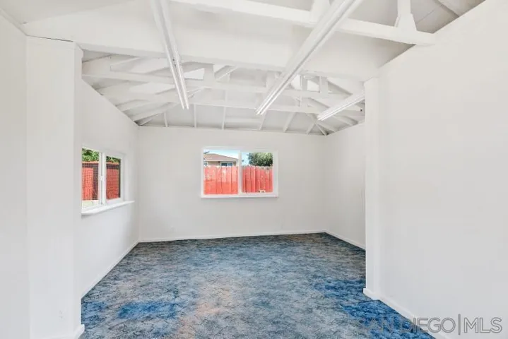 2010 Elevada St, Oceanside, California 92054