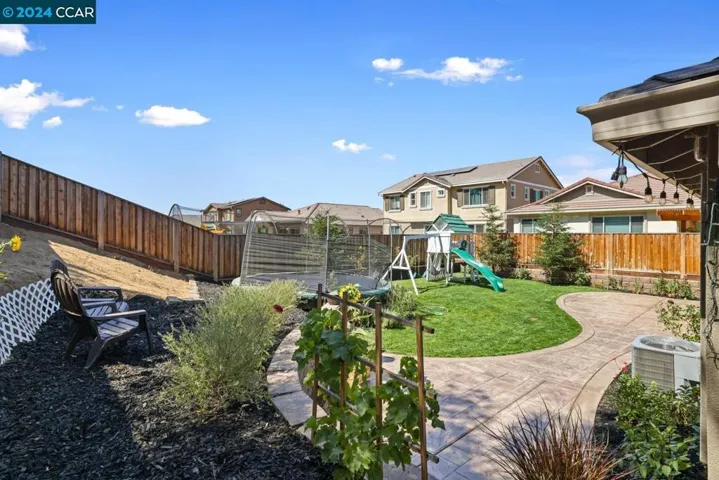 39 Pato Ln, Oakley, California 94561